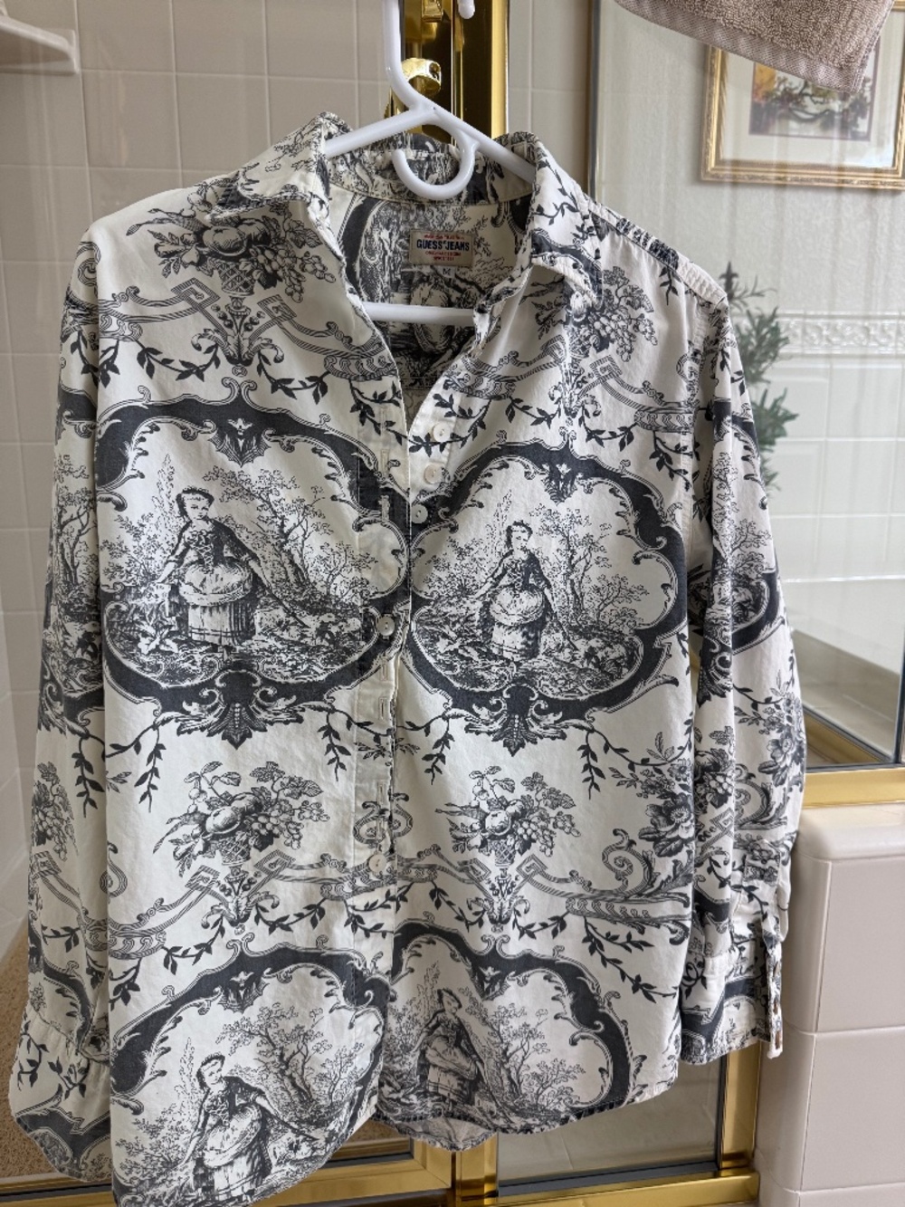 Vintage Guess Jeans shirt